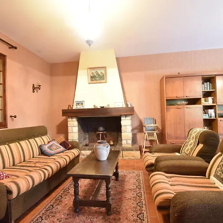 Spacious Holiday With Private Swimming Pool In Cuneges *