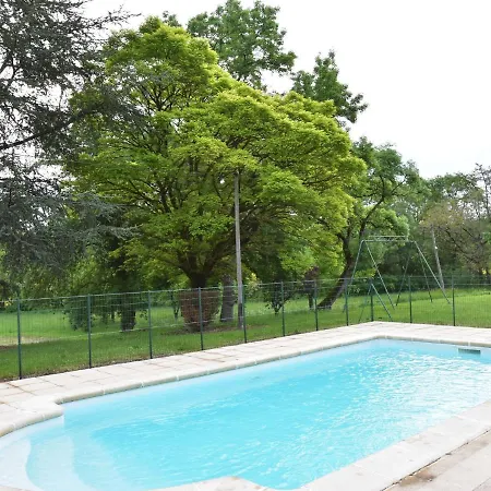Spacious Holiday With Private Swimming Pool In Cuneges Pomport
